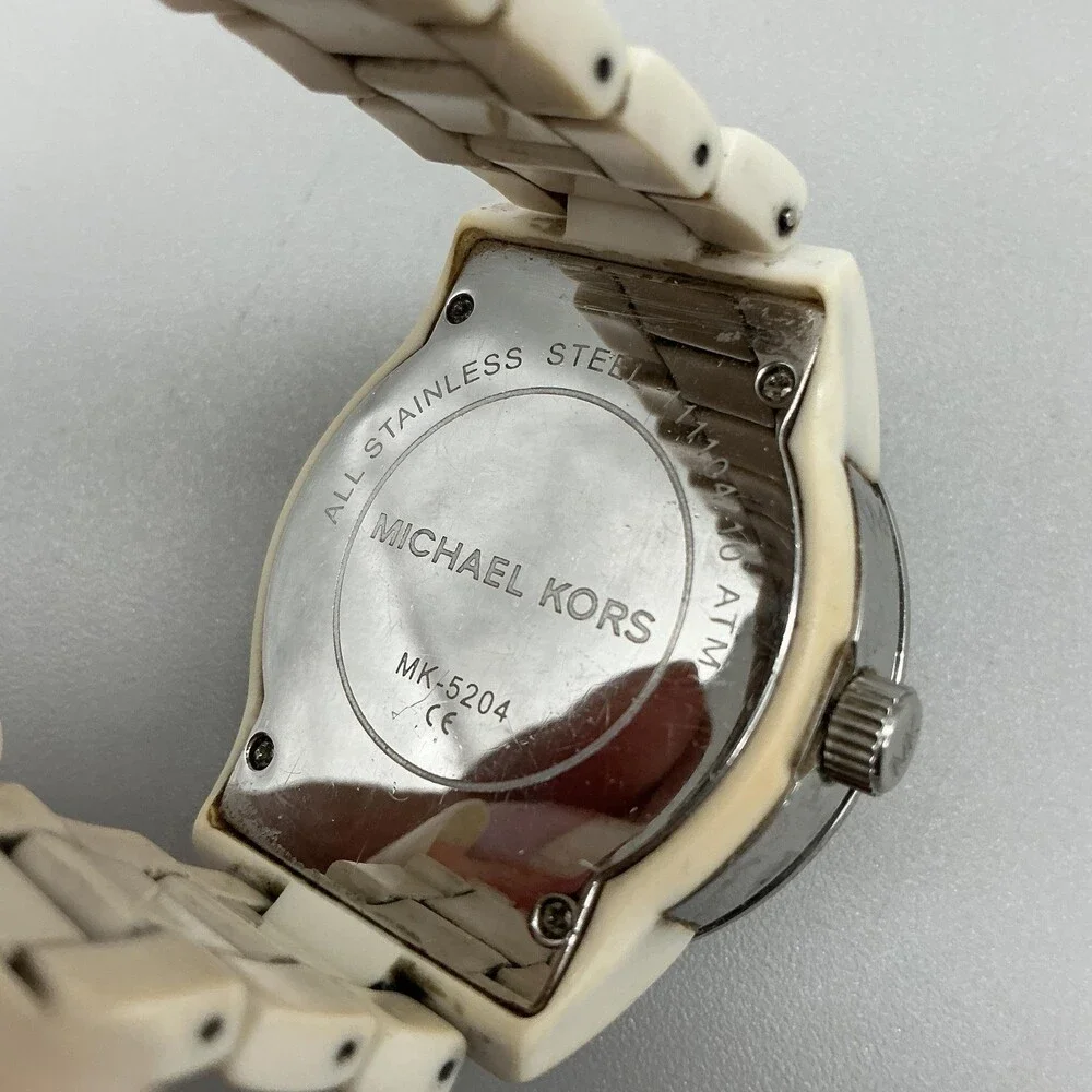 Michael Kors MK-5204 Womens Watch 37mm Silver Tone Dial Date New Battery 6.5